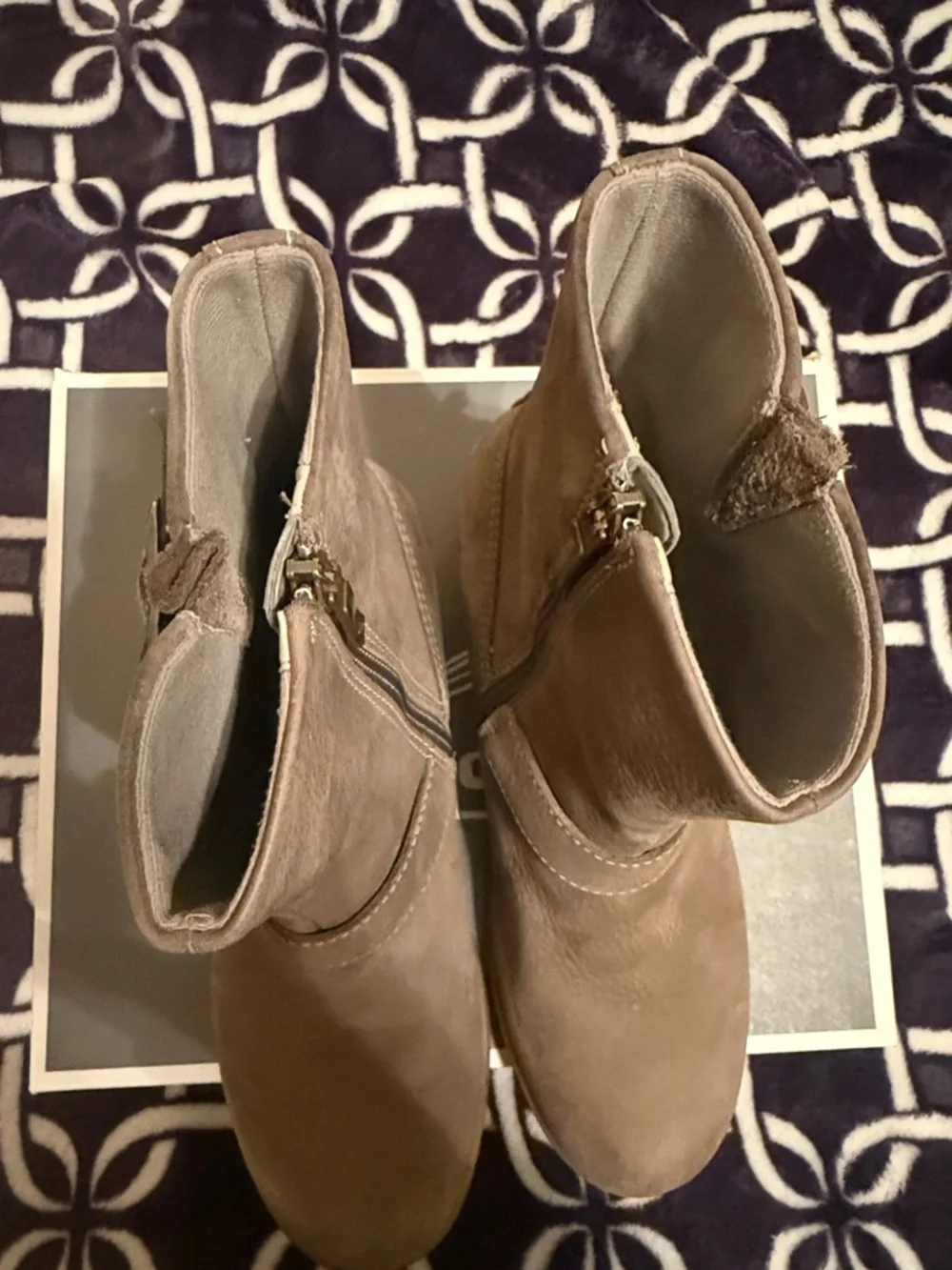 Dansko Delphine Nubuck Suede Boots Women’s - Picture 8 of 13